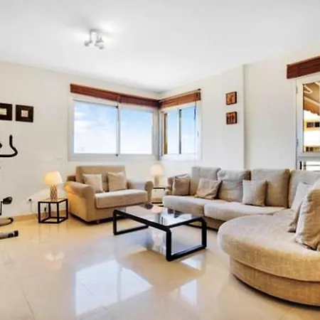 Apartament 2 Bedrooms With Sea View Shared Pool And Enclosed Garden At Adeje 1 Km Away From The Beach *