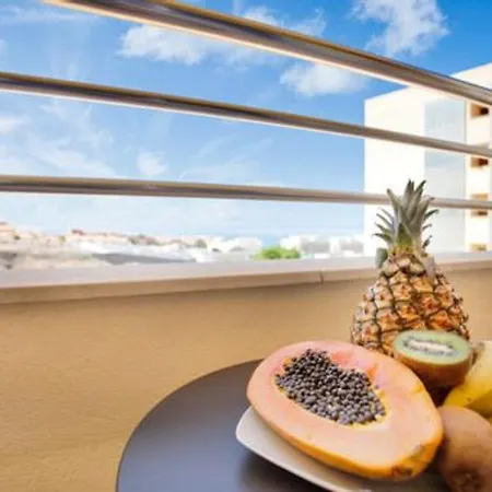 Apartamento 2 Bedrooms With Sea View Shared Pool And Enclosed Garden At Adeje 1 Km Away From The Beach *